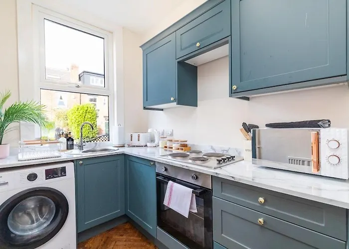 Broomfield Terrace Leeds (West Yorkshire)