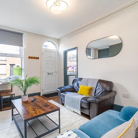 בית נופש Spacious Two Bed House In Headingley *