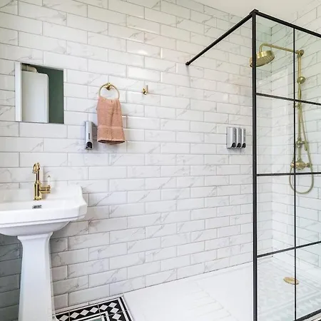 Broomfield Terrace ليدز