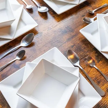 Spacious Two Bed House in Headingley * Leeds (West Yorkshire)