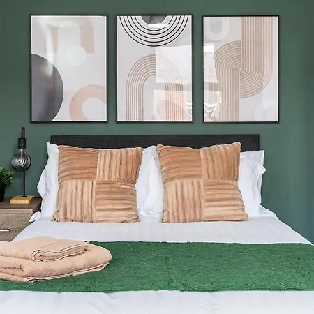 Broomfield Terrace * ليدز