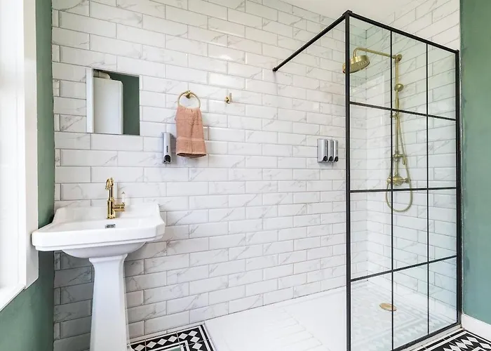 Broomfield Terrace Leeds (West Yorkshire)